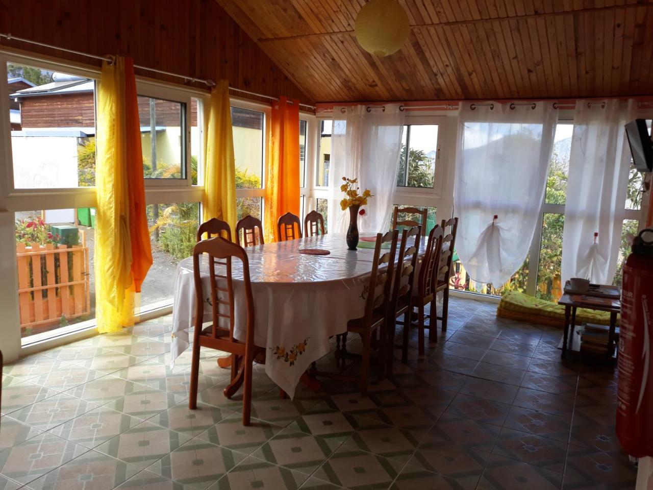 Bed and Breakfast Petite Fleur De Lentilles Силао Экстерьер фото