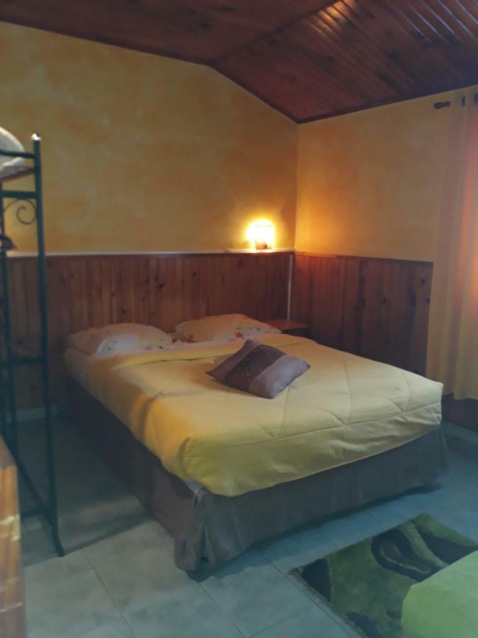 Bed and Breakfast Petite Fleur De Lentilles Силао Экстерьер фото